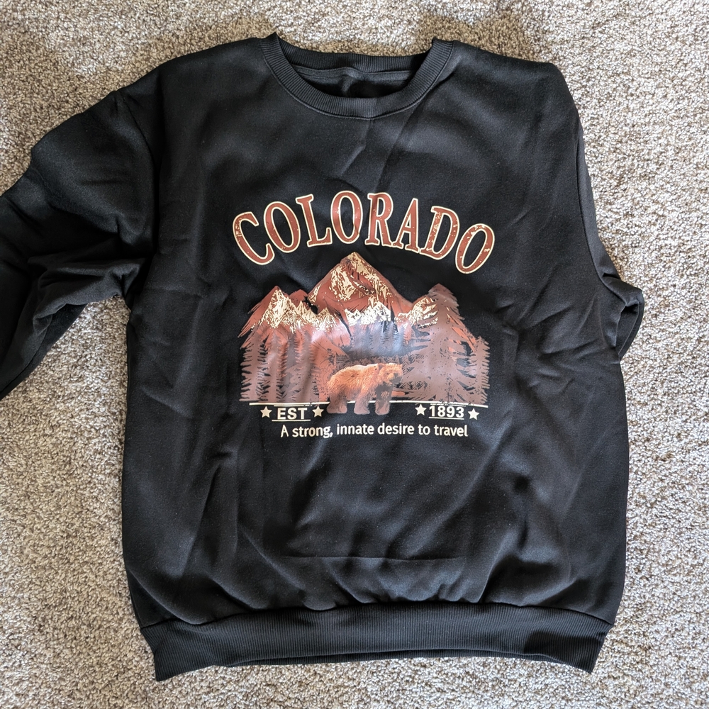 New! Women's Black Colorado Graphic Sweatshirt M